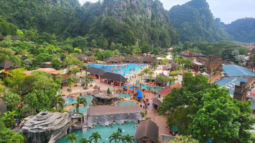 Hotspring 2 1512 Sunway Onsen With Theme Park View 4 Pax Apartment Tambun