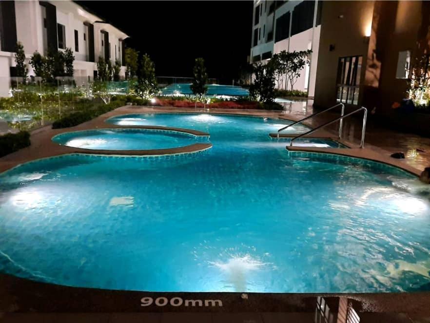Hotspring 2 1512 Sunway Onsen With Theme Park View 4 Pax *
